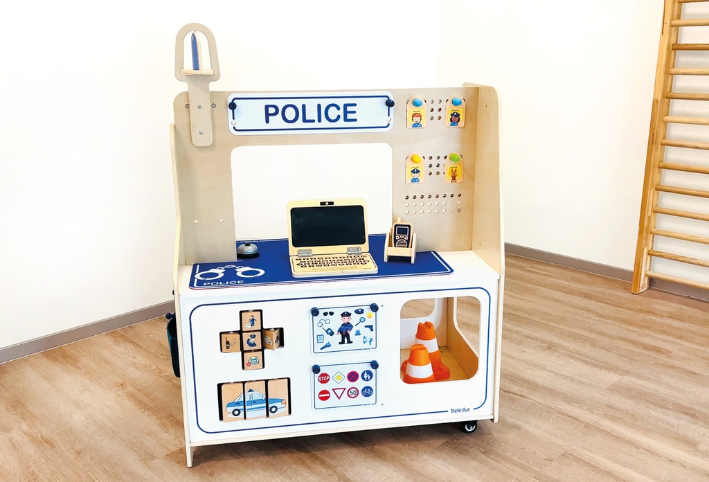 Feuerwehr & Polizei Station