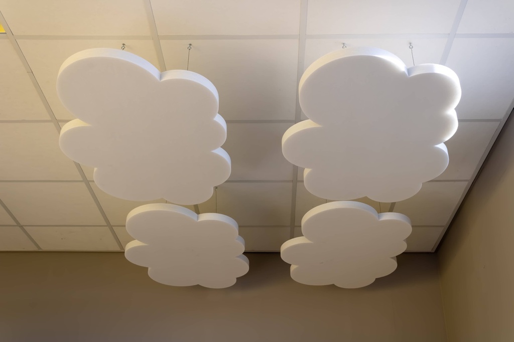 Akustik Wolke mit Auffhängung